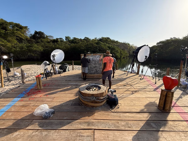 Survive 30 Days On An Island With Your Ex BTS 5